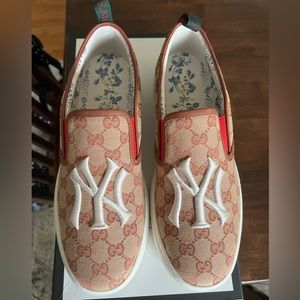 Gucci MLB New York Yankees canvas shoes